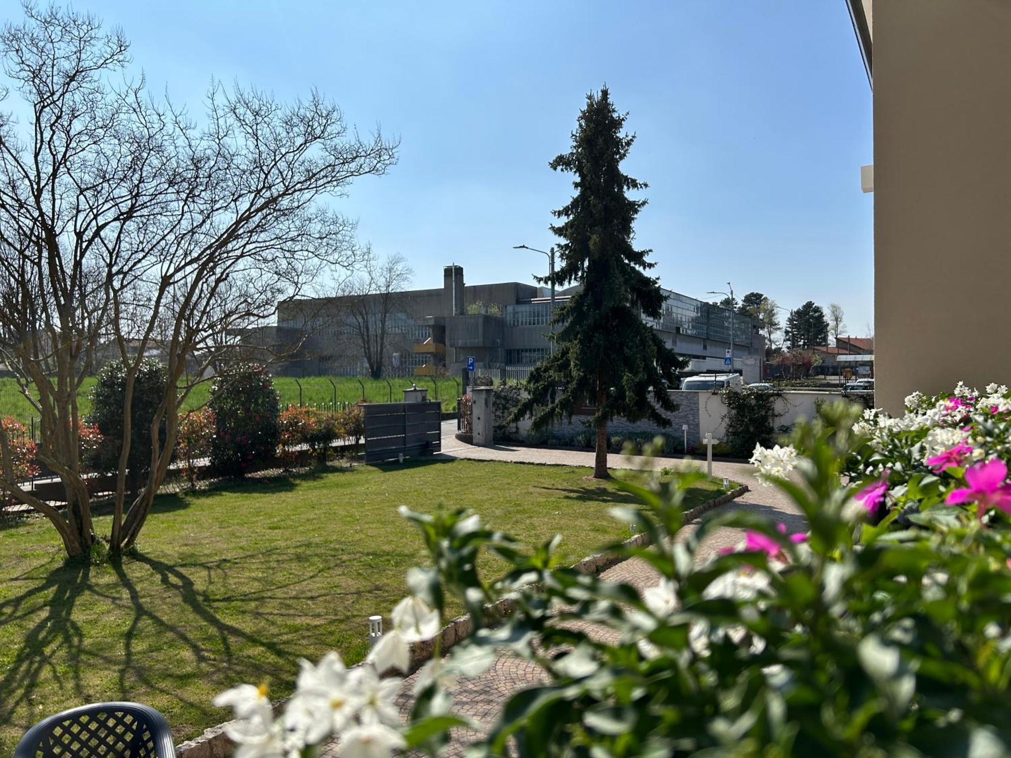 Villa Marchese Lake Maggiore ซอมมา ลอมบาร์โด ภายนอก รูปภาพ