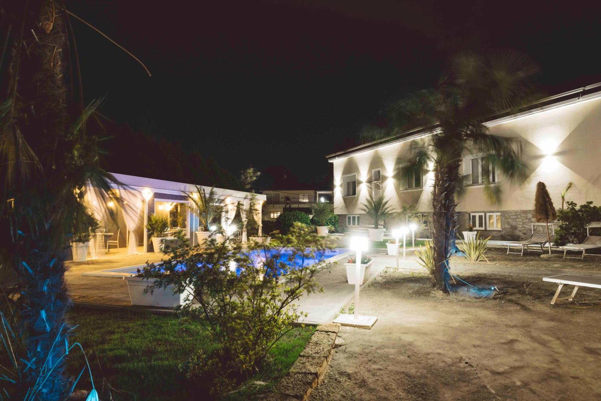 Villa Marchese Lake Maggiore ซอมมา ลอมบาร์โด ภายนอก รูปภาพ