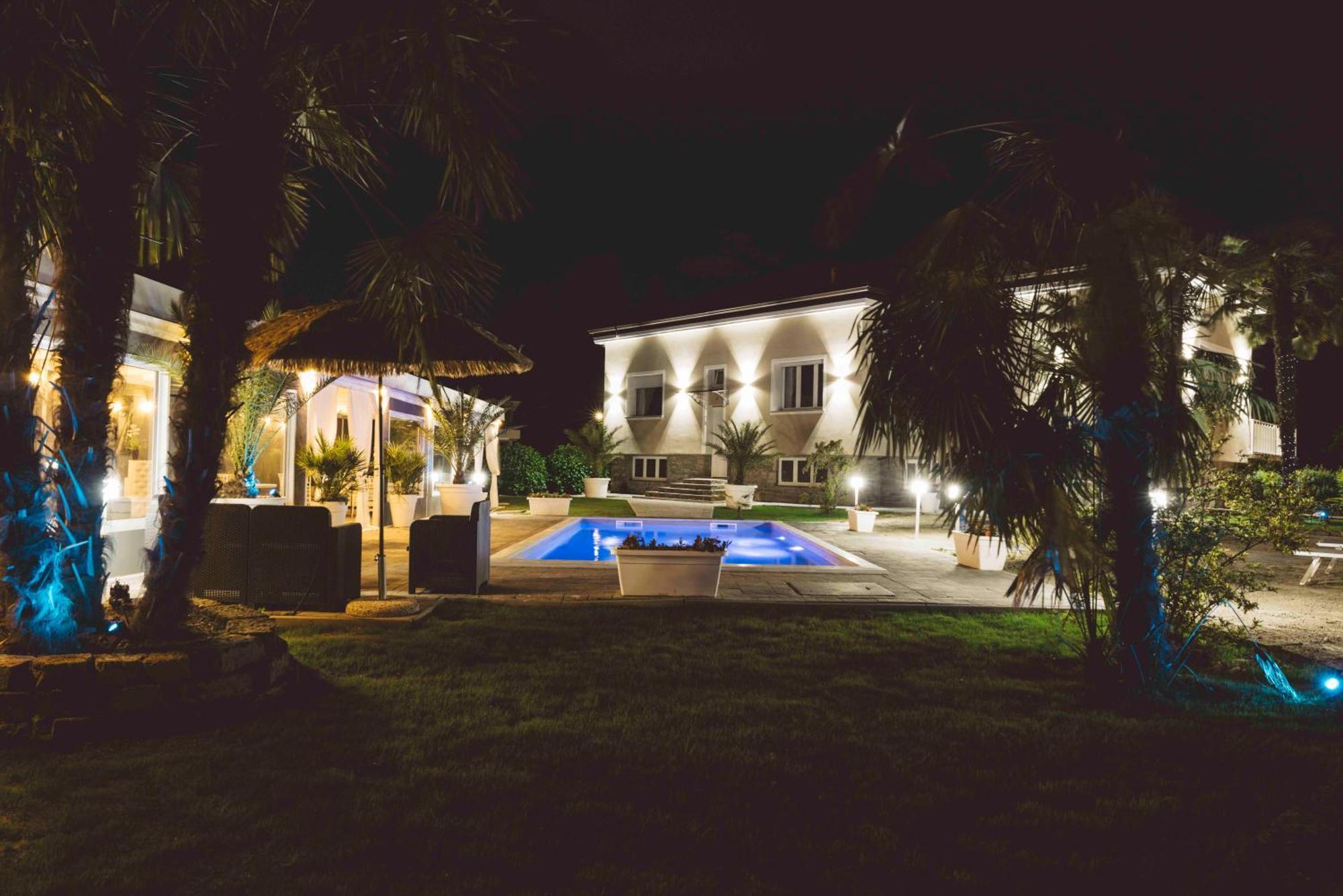 Villa Marchese Lake Maggiore ซอมมา ลอมบาร์โด ภายนอก รูปภาพ
